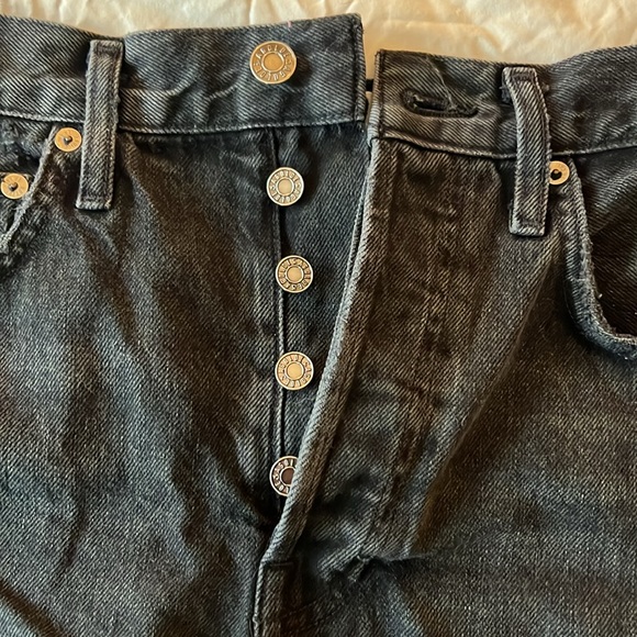 Agolde Riley Short - Picture 6 of 9